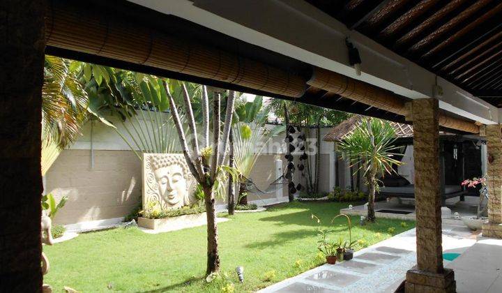 Leased Hold 12 Years Villa 4 Bedrooms on Jl Mertanadi Kerobokan 2