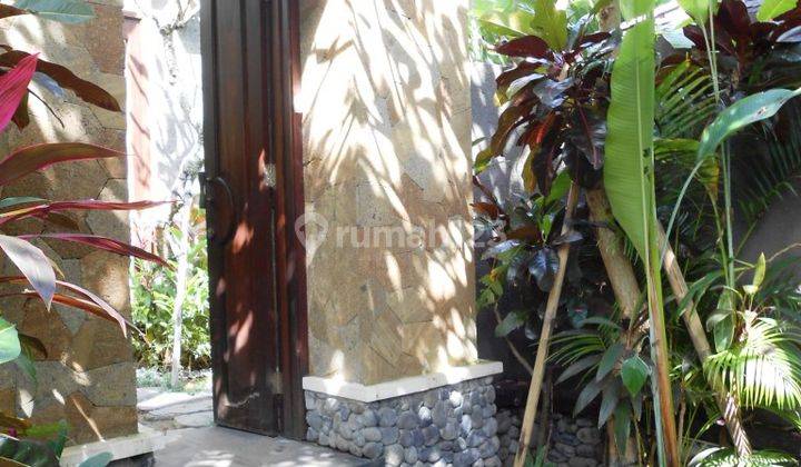 Private 3 Bedrooms Villa in the Jl Semer Kerobokan Complex 2