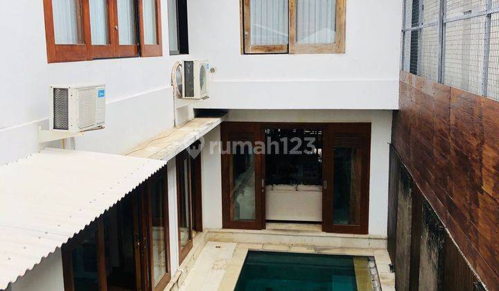 Rumah Semi Villa 4 Kamar Tidur di Pusat Kota Denpasar  1