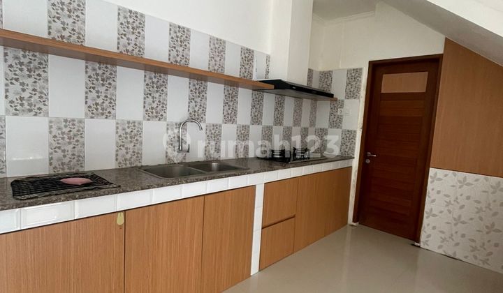 Rumah 1 Bedrooms Dengan Kamar Luas di Jl Nakula Timur, Seminyak 2
