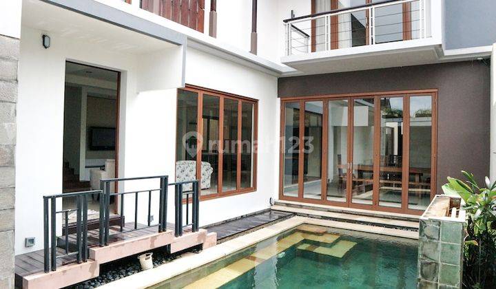 Close To Mcd And Kfc 3 Storey Big Villa At Jimbaran 2