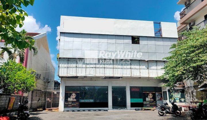 Commercial Building in Sentral Raya Kuta, Near Sunset Road 1