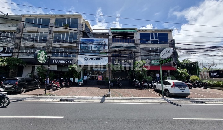 Dekat Intercon!! Ruko 3 Lantai Terawat Dekat Pantai Jimbaran