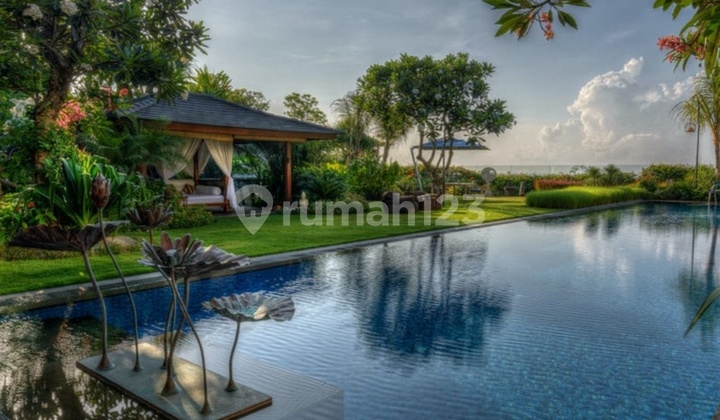 CLIFF TOP VILLA!! Komplek MEWAH ONE GATE Pandawa Gunung Payung CLIFF TOP VILLA!! Komplek MEWAH ONE GATE Pandawa Gunung Payung