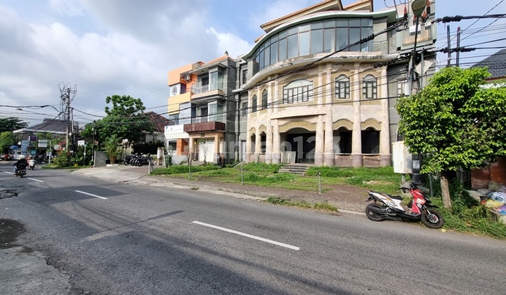 PREMIUM LOCATION!! LARGE BUILDING in CENTRAL RENON, East Denpasar