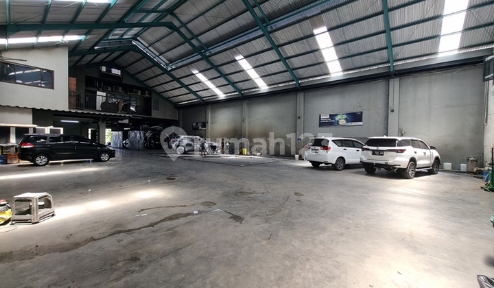 Near Teuku Umar!! Large Building Good Location on Mahendradatta Street 1