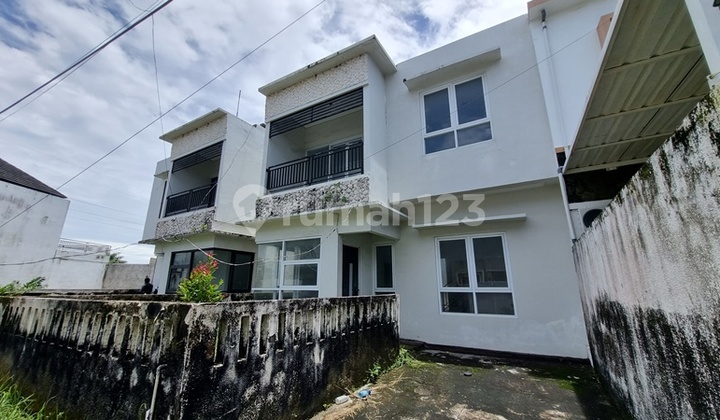 Dekat Mcd dan Kfc!! Rumah Akses Lebar Komplek One Gate Jimbaran Pavilion 2