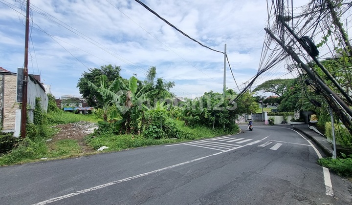 Corner Lot For Commercial!! Land 12 Are At Main Road Petitenget Corner Lot For Commercial!! Land 12 Are At Main Road Petitenget