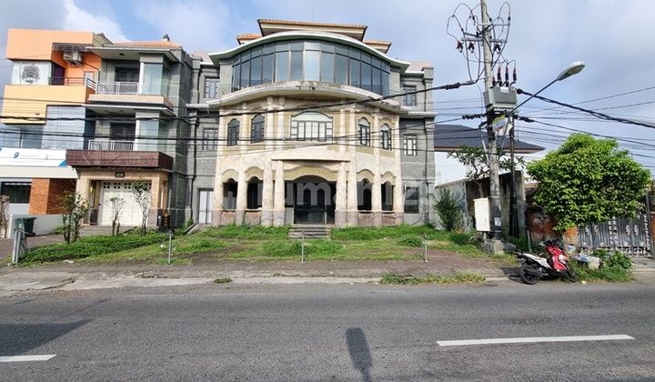 PREMIUM LOCATION!! LARGE BUILDING in CENTRAL RENON, East Denpasar