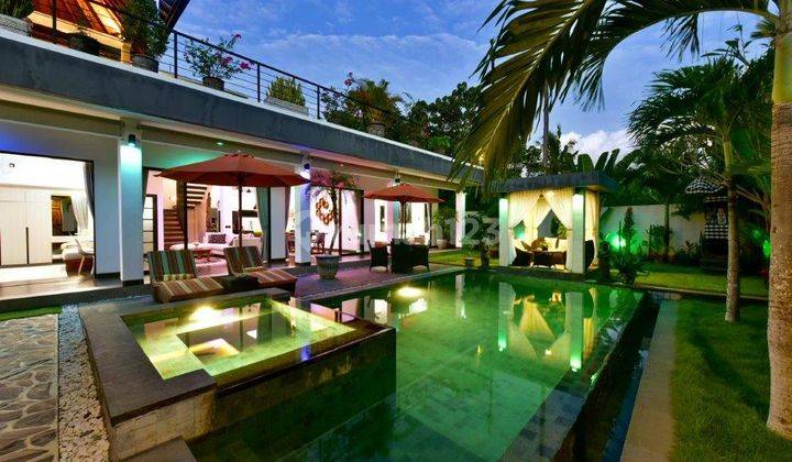 Villa With Ocean and Mountain View Amed, Karangasem 1