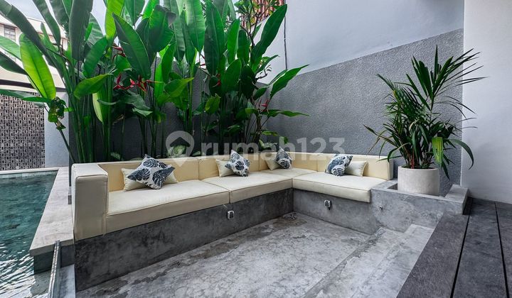 Brand New Villa di daerahTumbak Bayuh, Badung 2