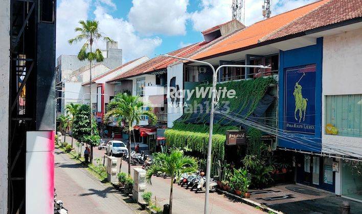 Ruko 3 Lantai di Pertokoan Kuta Square, 300 M Dari Pantai Kuta 1