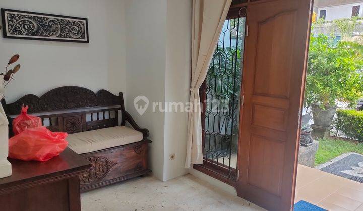 Shaded house in a strategic location in Kuta area 2