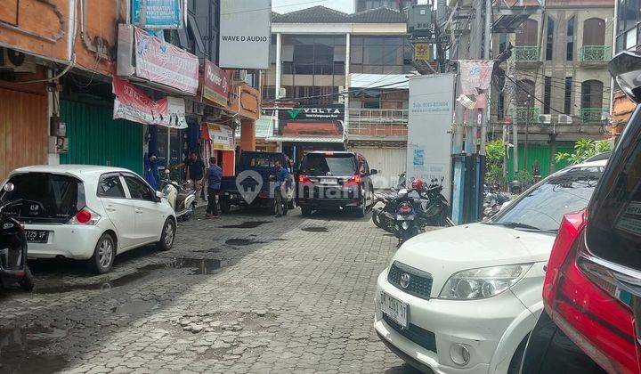 2 joint shophouses in the Diponegoro Ruko Complex, Denpasar  2