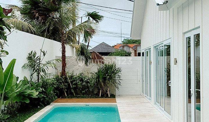 Rumah Modern Coastal Furnished di Ungasan, Badung 2