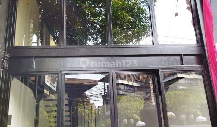 Ruko Lokasi Prime Dekat Shishi Resto di Petitenget, Badung  1