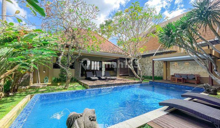 Villa Hak Milik 4 Bedroom di Seminyak, Bali 1