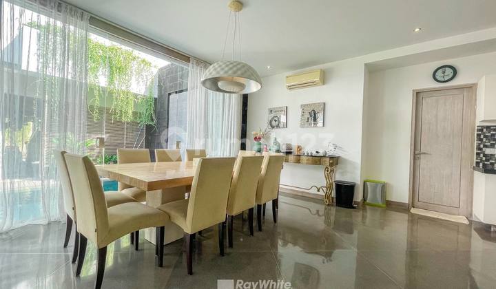 Villa Hak Milik Dekat Ke Pantai Seminyak, Bali 9