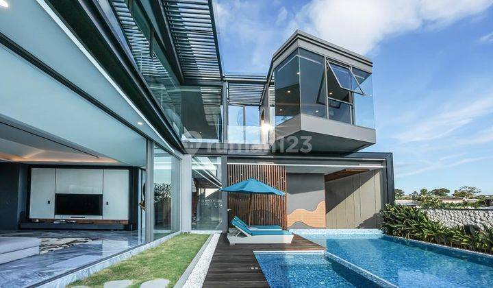 Villa Desain Modern Minimalis Industrial di Umalas, Bali 1