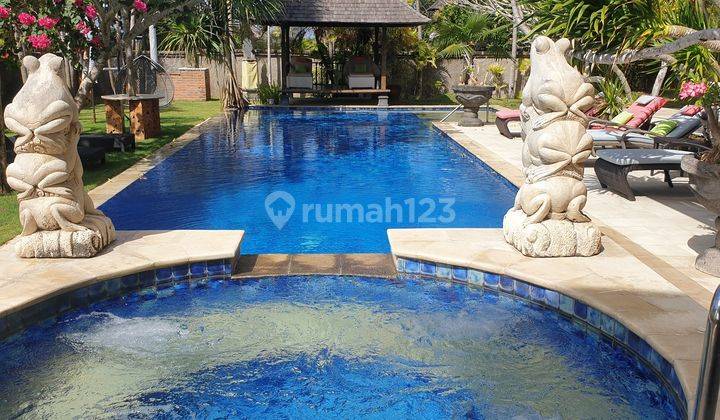 Freehold Villa Ocean And Gwk View In Jimbaran, Bali 1