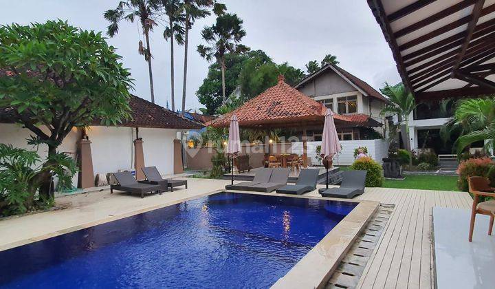 Stunning Villa Close To The Beach In Seminyak, Bali 1