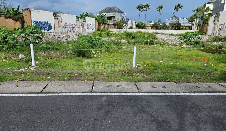 Tanah Hak Milik di Area Jalan Dewi Sri, Bali 1