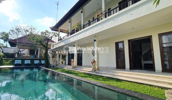 Freehold Villa Close To The Beach In The Heart Of Canggu, Bali 1