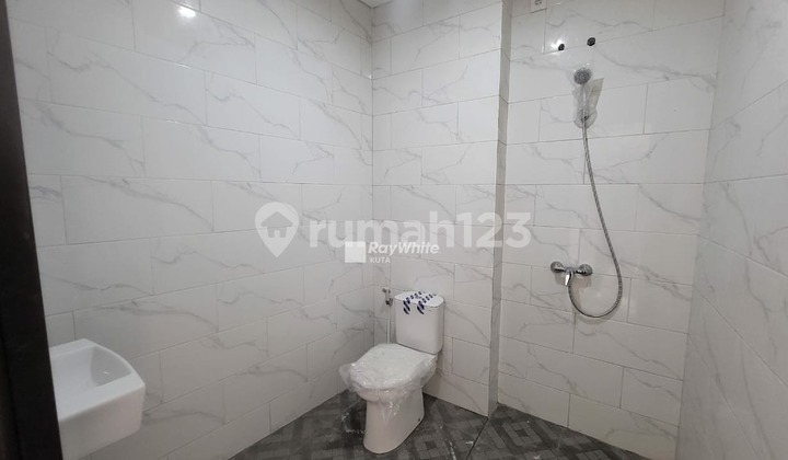 For Rent 2-Story Shop House on Umalas Main Road 2