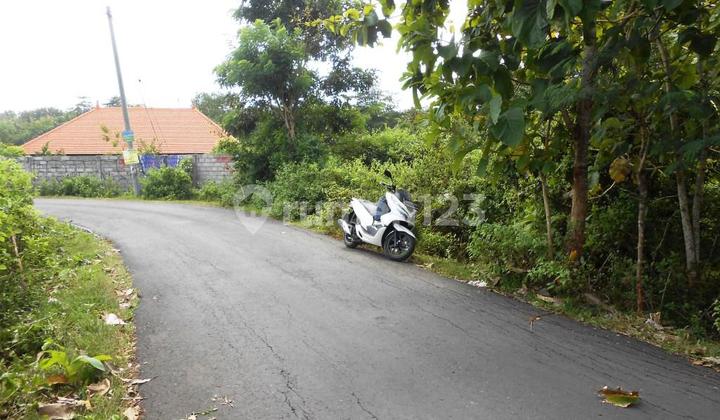 Dijual Tanah 2.300 m² di Jalan Utama Pantai Balangan