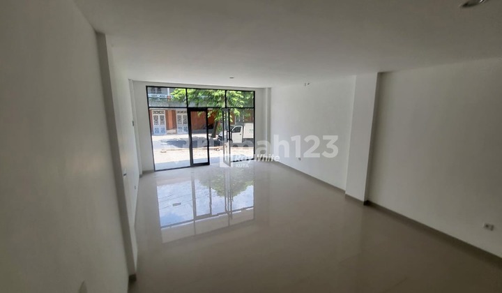 2-Story Commercial Shop-House for Sale on Jalan Umalas 2