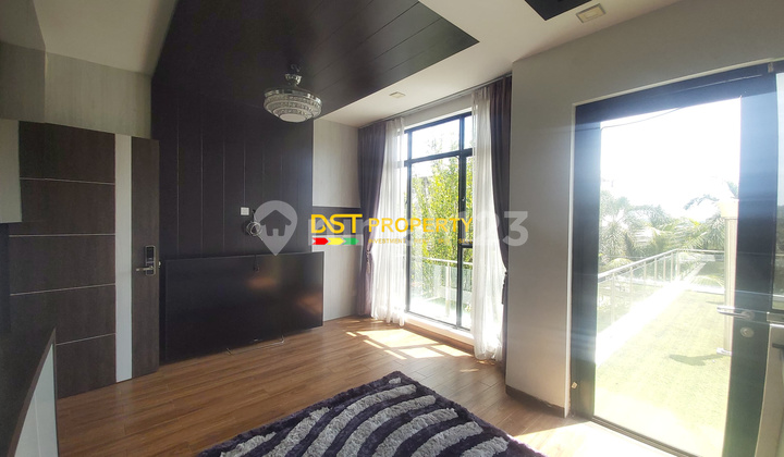 For Sale Large Costarina House