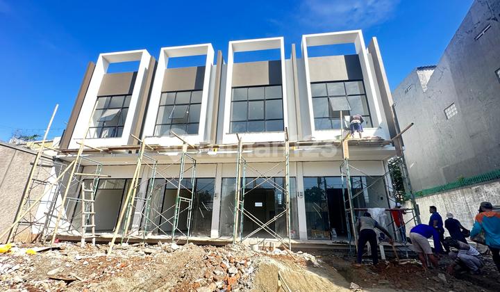 RUKO BANGUNAN BARU BOOKING FEE 10 JT TIDAK BANJIR STRATEGIS LEGALITAS AMAN UNUT TERBATAS