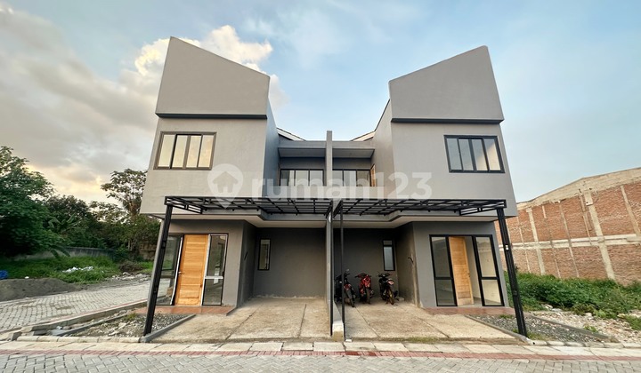 5 JT PUNYA RUMAH Strategis Tidak Banjir 10 Menit Toll Lrt Jatibening Bata Merah Akses Jalan Utama