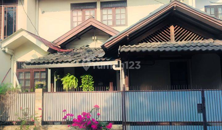 Rumah 2 Lantai Siap Huni di Bintaro Sektor 2, Komplek Walet 1