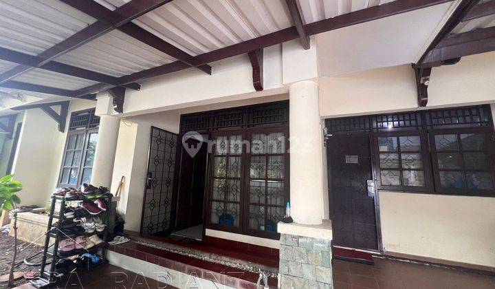 Rumah Strategis di Bintaro Sektor 9 Komplek Kucica 1