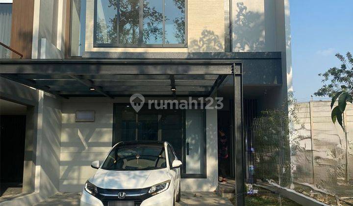 Rumah Modern di Discovery Amore Bintaro Sektor 9 1