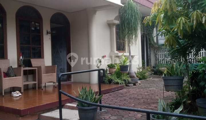 For Sale: Old House Land Area Calculation in Pondok Indah For Sale: Old House Land Area Calculation in Pondok Indah