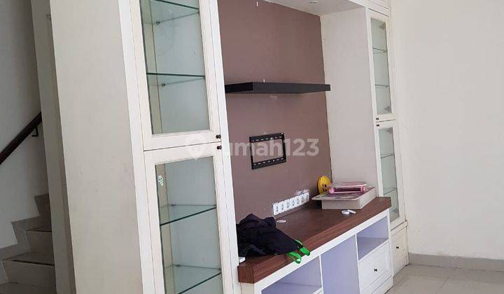 Rumah Furnished Di Cluster West Europe 3+1kt 1