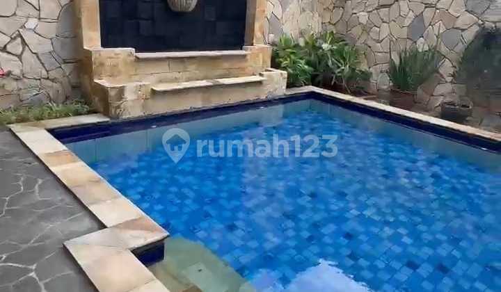 Disewakan Rumah Cantik, 2 Lantai, Pool Di Kebayoran Baru 2