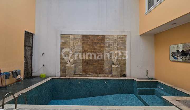 Dijual Rumah Cantik, Siap Huni, Mega Kuningan