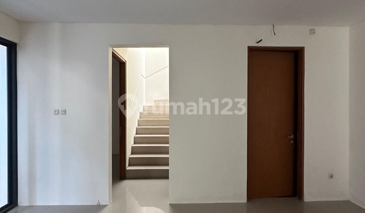 Dijual Rumah Cantik Siap Huni 2 Lantai Di Jagakarsa 2