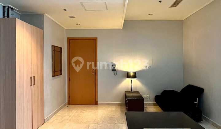 Mayflower High Floor 2 Bedroom Apartment is in Sudirman 2