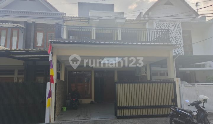 Rumah 2 Lantai Pondok Indah Lokasi Stategis