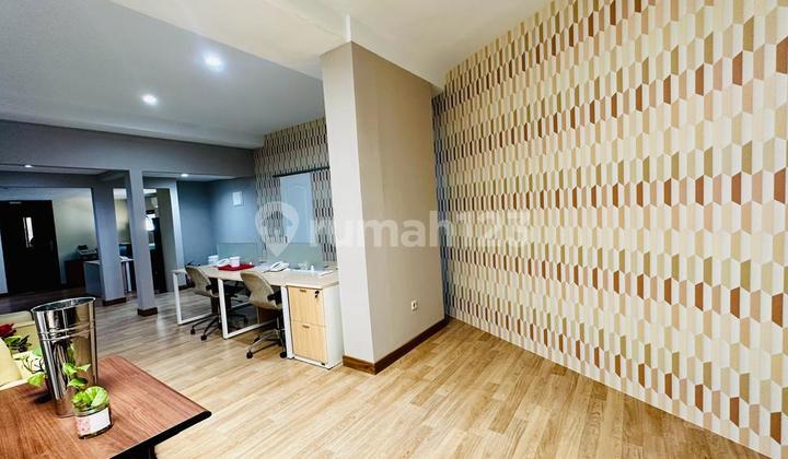Di Sewakan Rumah Menteng bisa Office// 1,5Mlyar//Lt690/Lb700//11.25 2