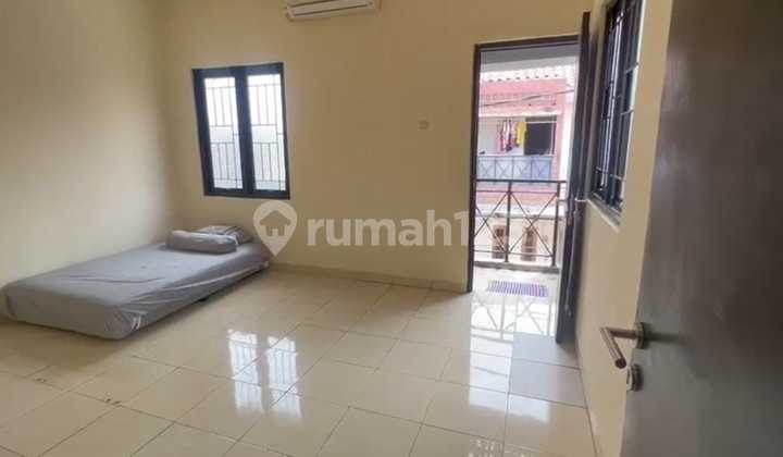 Di Jual Rumah Di Depok Dalam Komplek 2Mobil / LT93/KT3/KM2/10.25 2