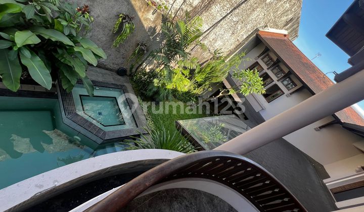 Di Sewakan Rumah Pondok Indah SHM LT:789,8m2, LB700m2/ 5BR/09.25 2