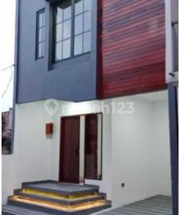 Dijual Rumah Jagakarsa 2 Lantai Jakarta selatan 4BR//4KM//-08.25 2