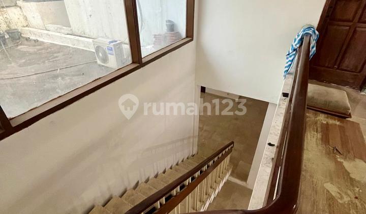 Dijual Rumah Lokasi Strategis di Jakarta Selatan Dijual Rumah Lokasi Strategis di Jakarta Selatan