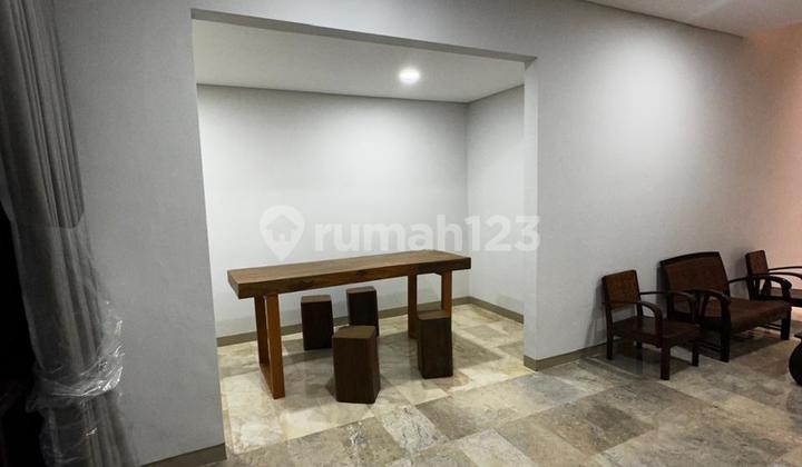 For Rent: Beautiful House, Freehold, Land 279m2/Building 300m2, Kemang, South Jakarta //09.25