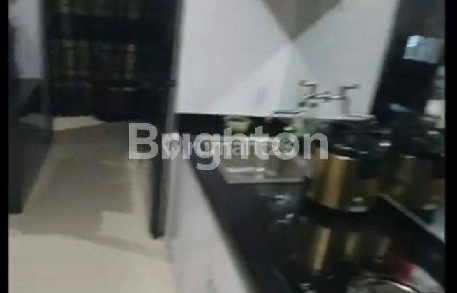 Apartemen La Riz Full Furnish Lantai Rendah View Pool 2